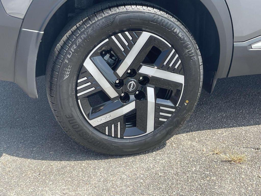 new 2025 Nissan Kicks car, priced at $25,595