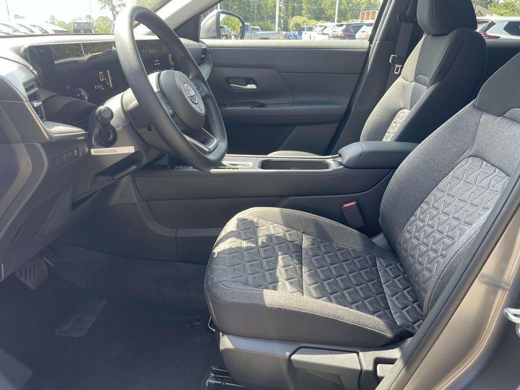 new 2025 Nissan Kicks car, priced at $25,595