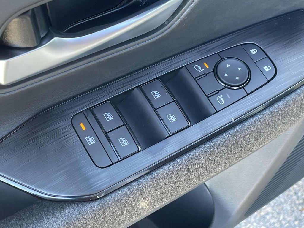 new 2026 Nissan Kicks car, priced at $26,195