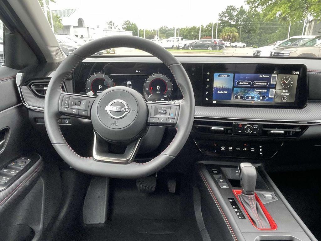 new 2025 Nissan Kicks car, priced at $29,010