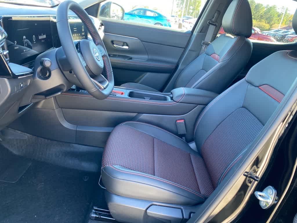 new 2025 Nissan Kicks car, priced at $29,360