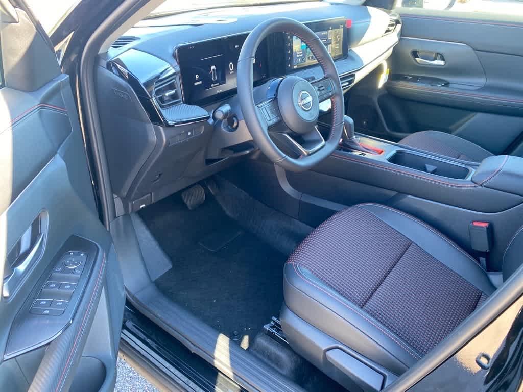 new 2025 Nissan Kicks car, priced at $29,360