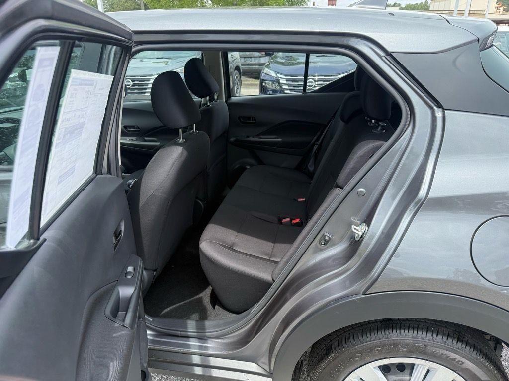 new 2025 Nissan Kicks Play car, priced at $22,910