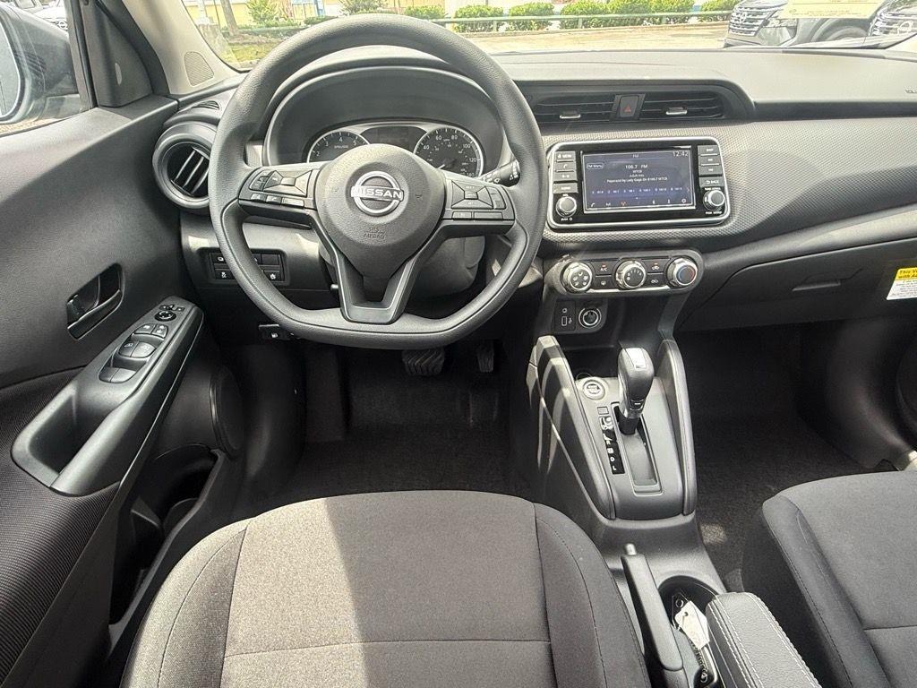 new 2025 Nissan Kicks Play car, priced at $22,910