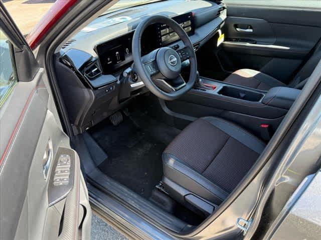 new 2025 Nissan Kicks car, priced at $28,460