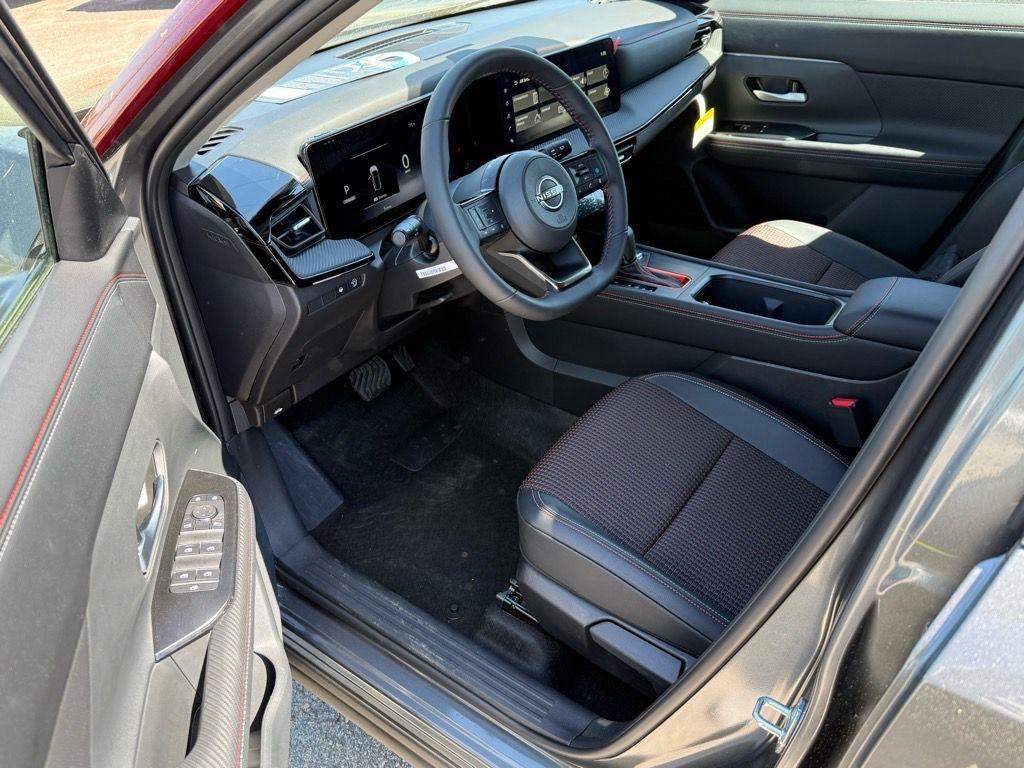 new 2025 Nissan Kicks car, priced at $28,460