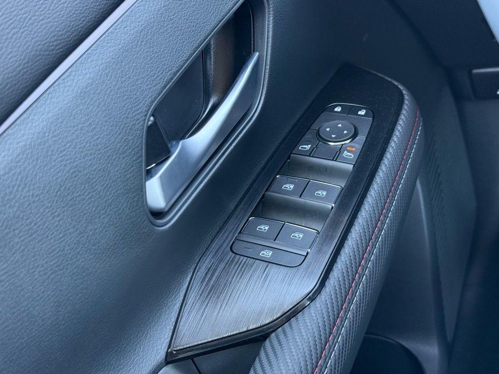 new 2025 Nissan Kicks car, priced at $28,460