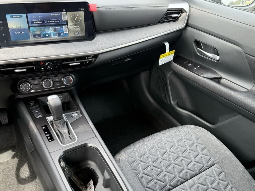 new 2025 Nissan Kicks car, priced at $27,095