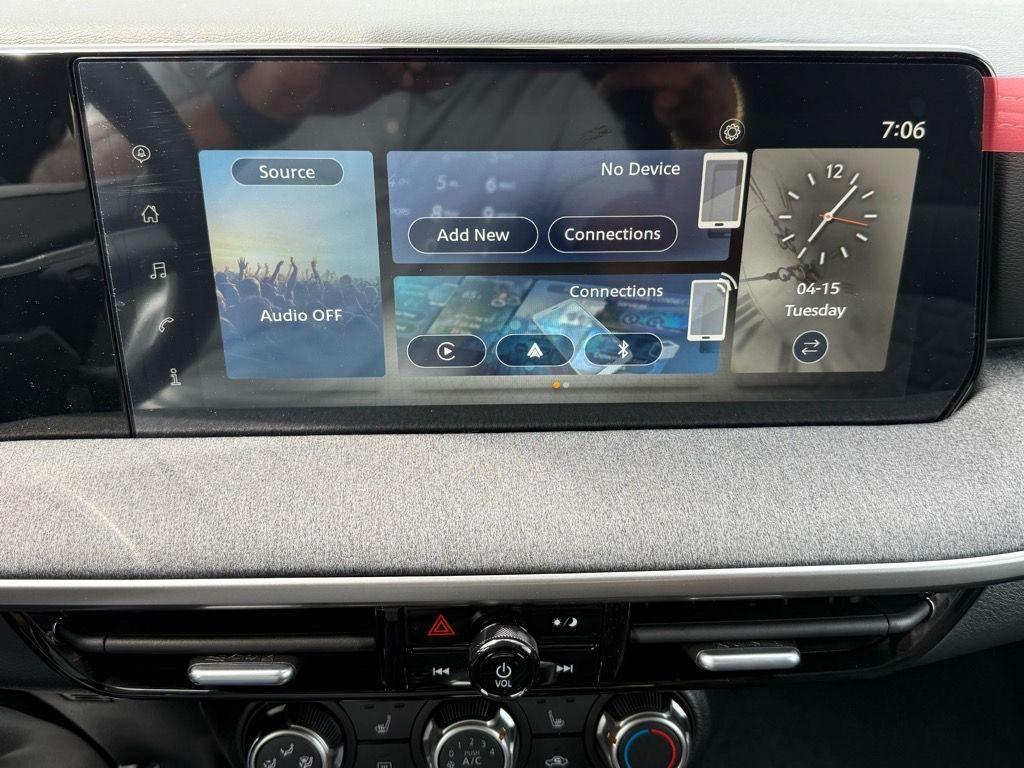 new 2025 Nissan Kicks car, priced at $27,095