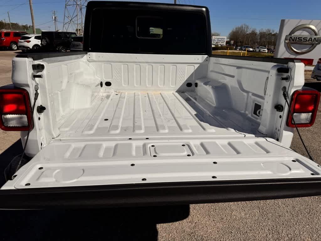 used 2024 Jeep Gladiator car, priced at $38,475