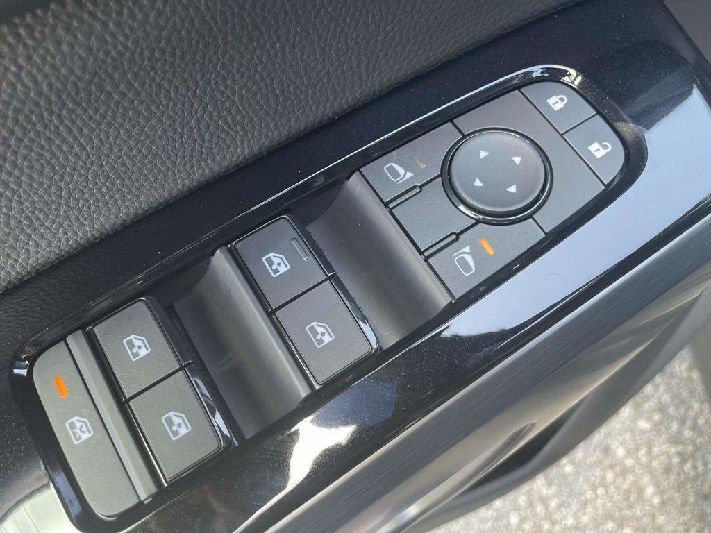 new 2025 Nissan Pathfinder car, priced at $44,475