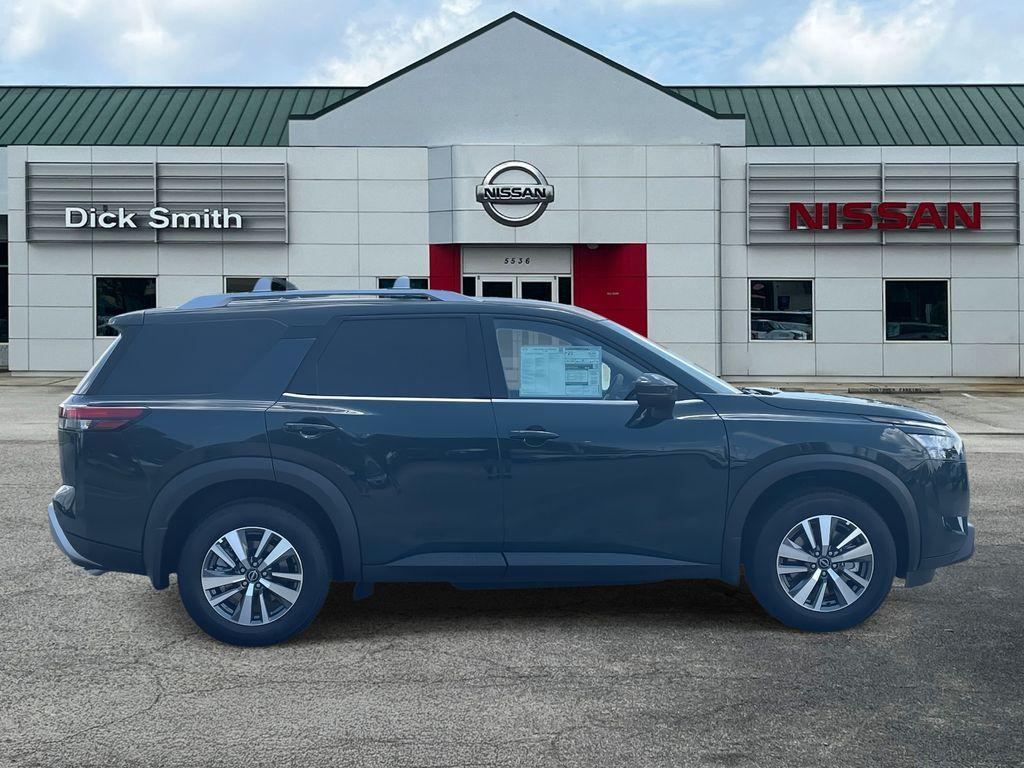 new 2025 Nissan Pathfinder car, priced at $44,475