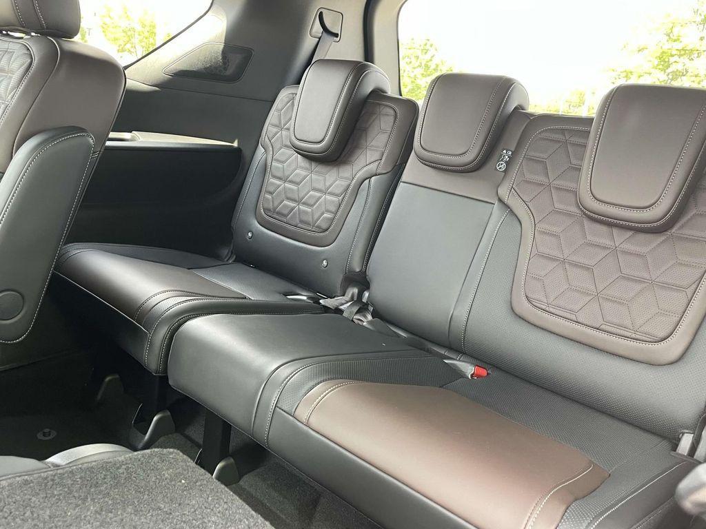 new 2025 Nissan Armada car, priced at $87,610