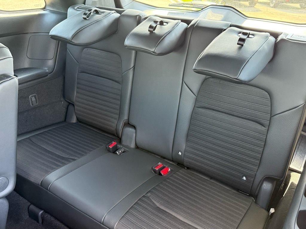 new 2025 Nissan Pathfinder car, priced at $45,975