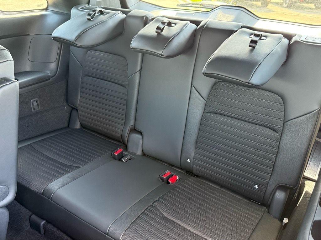 new 2025 Nissan Pathfinder car, priced at $46,232