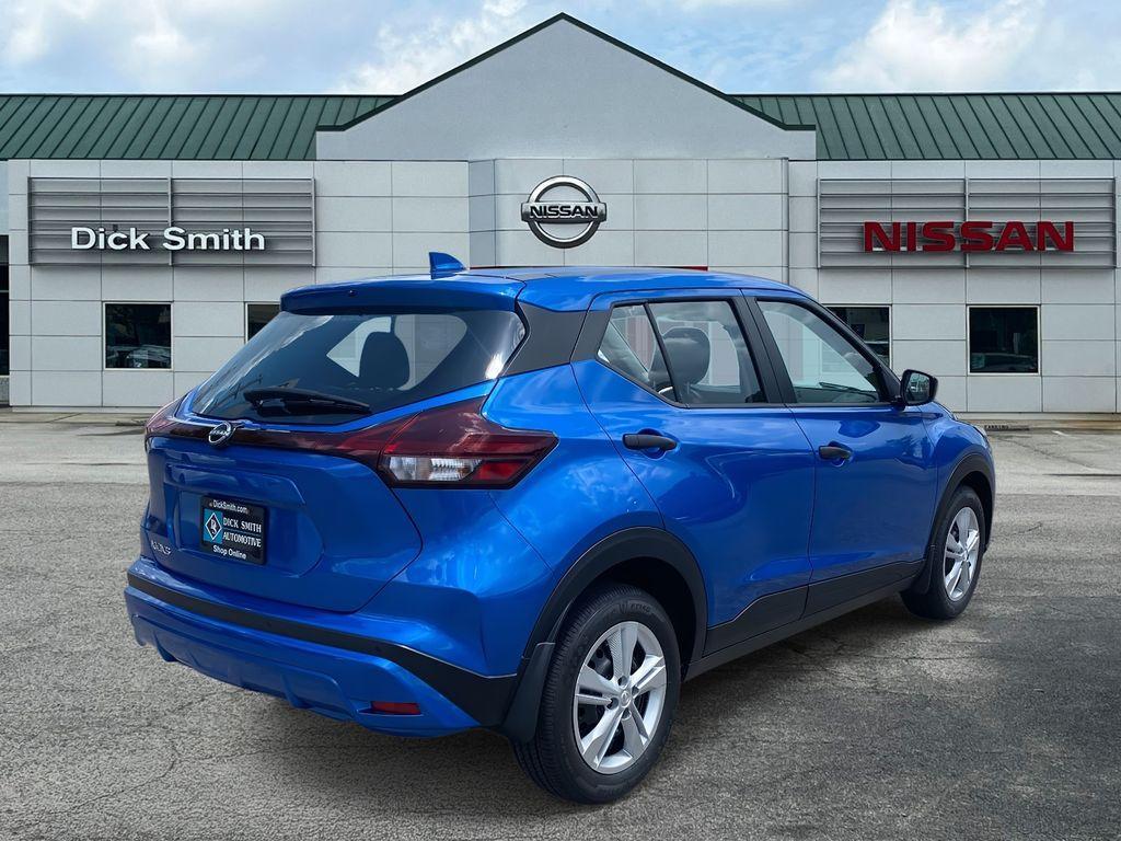 new 2025 Nissan Kicks Play car, priced at $23,760