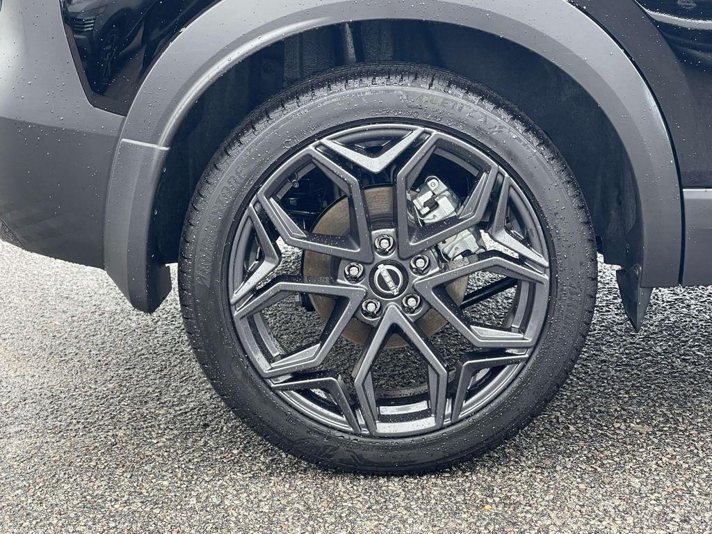 new 2025 Nissan Kicks car, priced at $31,796