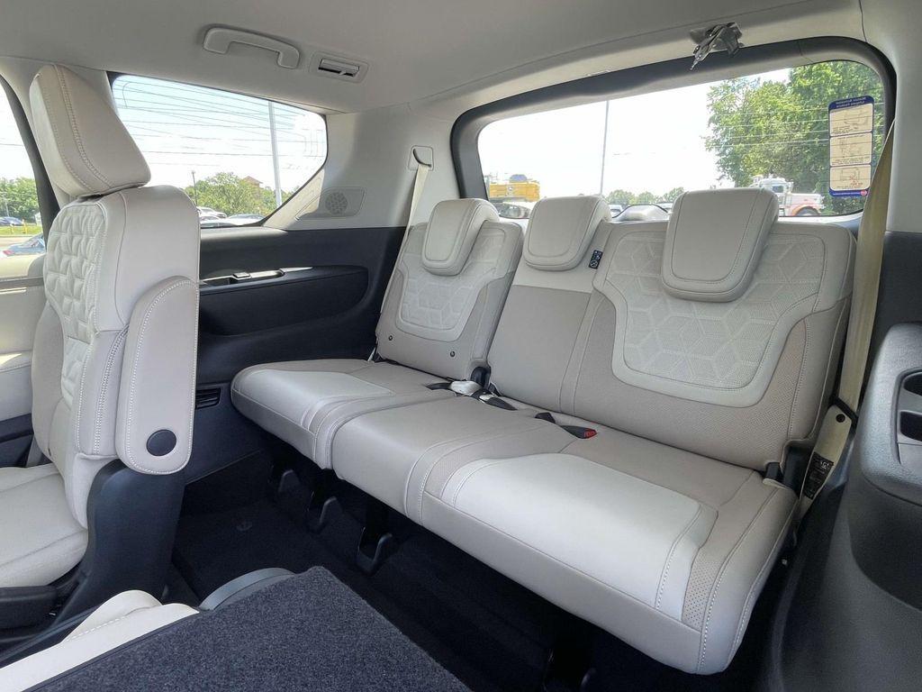 new 2025 Nissan Armada car, priced at $76,795