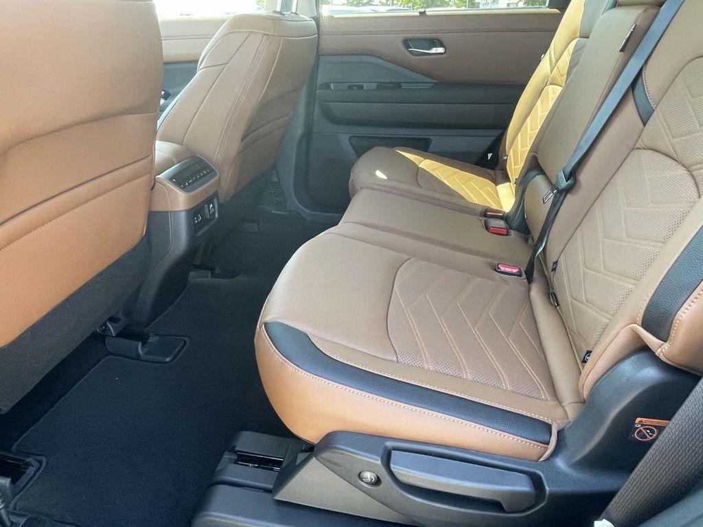new 2025 Nissan Pathfinder car, priced at $51,500