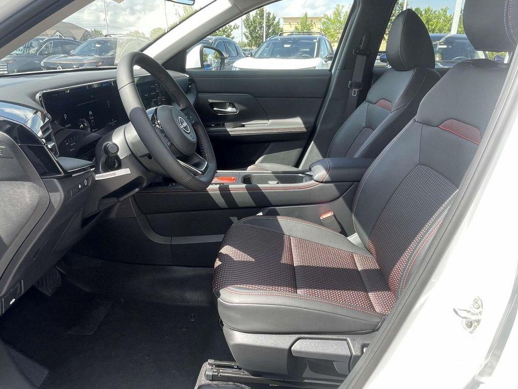 new 2025 Nissan Kicks car, priced at $28,009