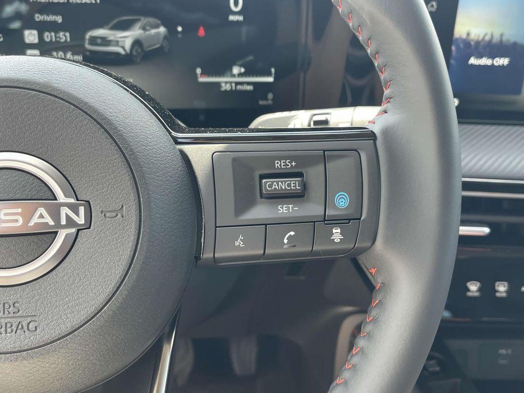 new 2025 Nissan Kicks car, priced at $28,009