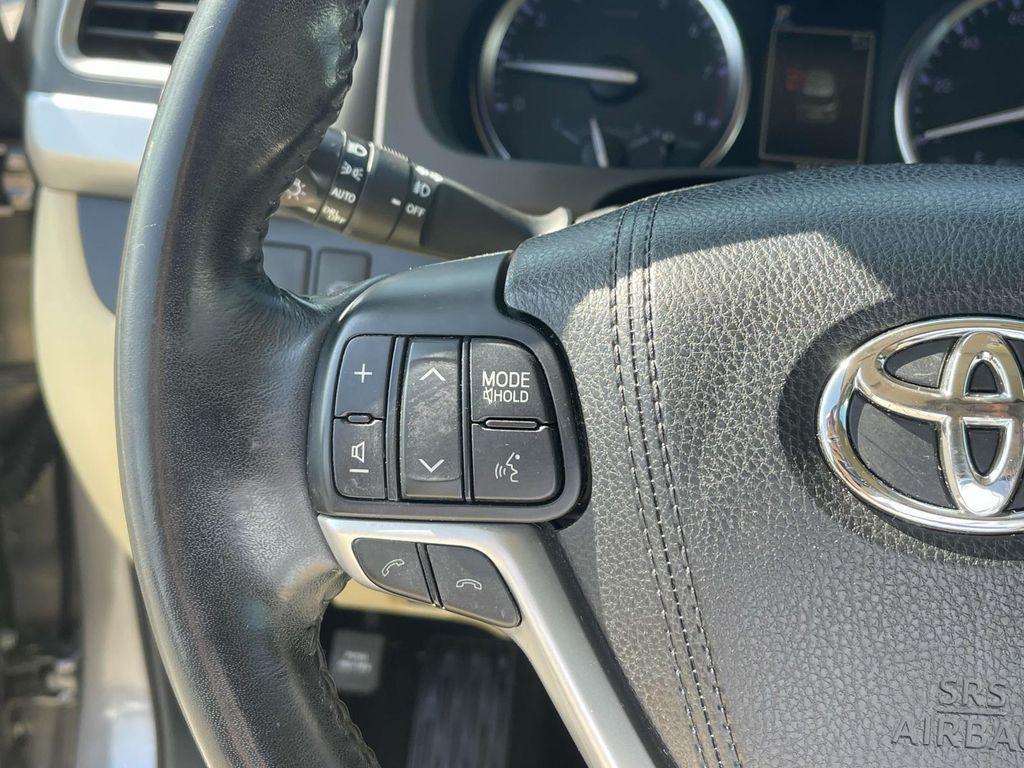 used 2018 Toyota Highlander car, priced at $25,555