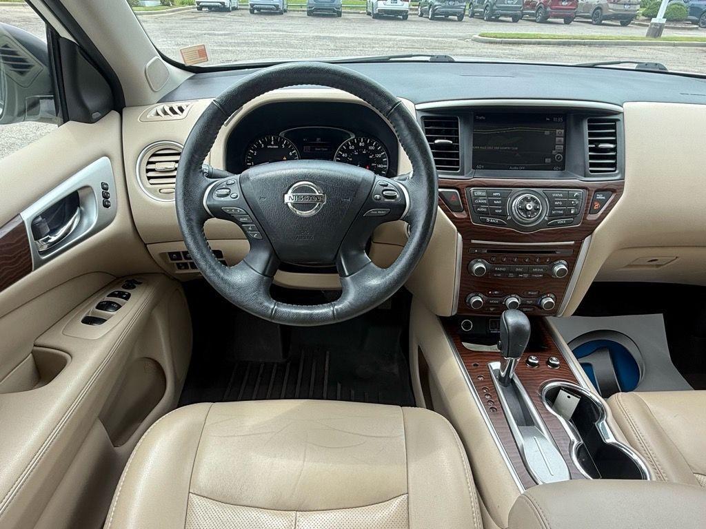 used 2020 Nissan Pathfinder car
