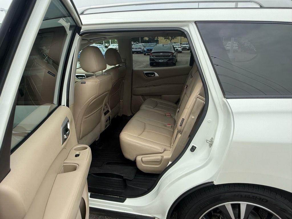 used 2020 Nissan Pathfinder car