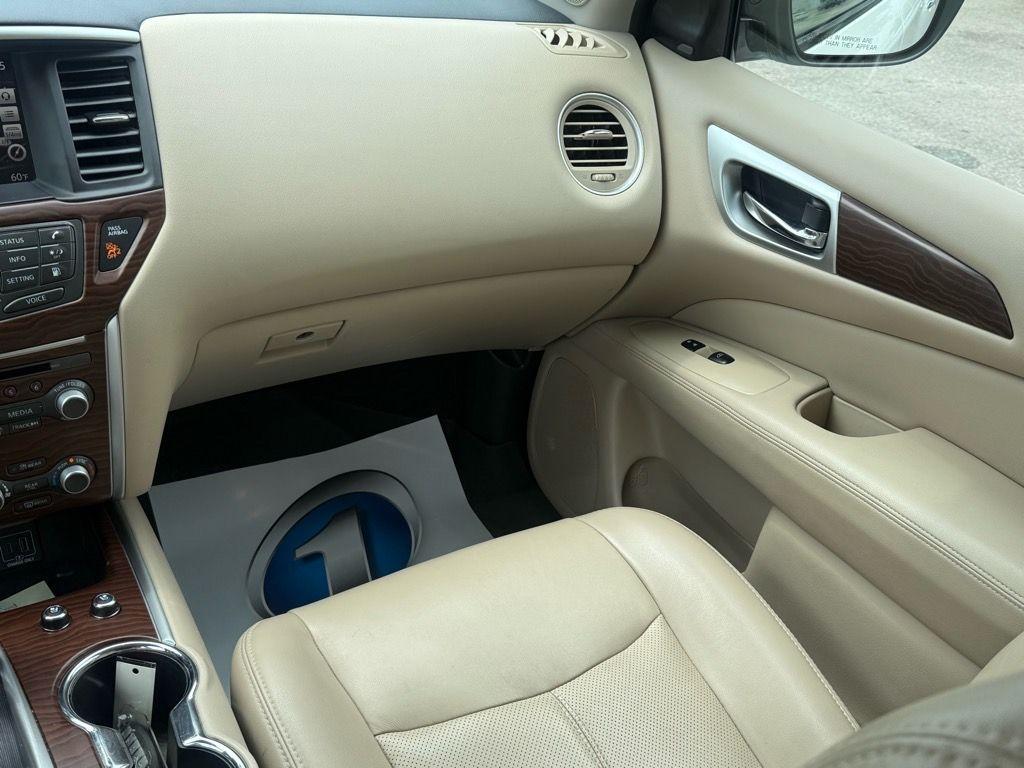 used 2020 Nissan Pathfinder car