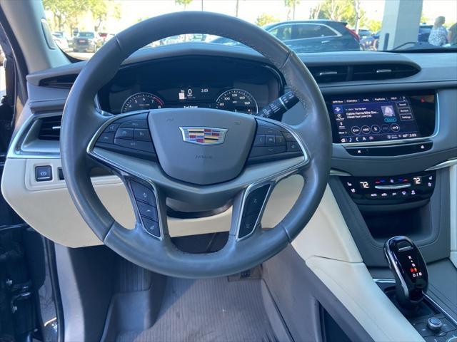 used 2022 Cadillac XT5 car, priced at $33,389