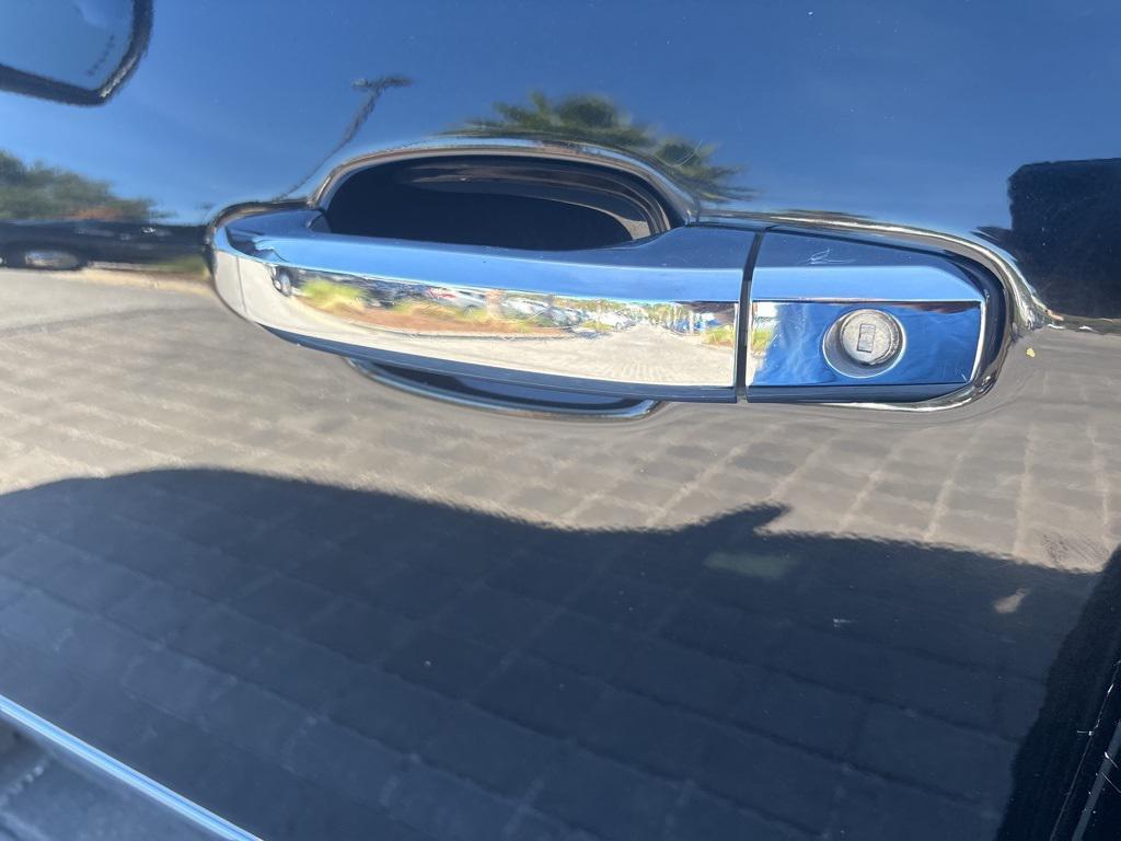 used 2017 GMC Sierra 1500 car, priced at $31,354