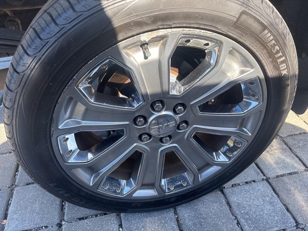 used 2017 GMC Sierra 1500 car, priced at $31,354