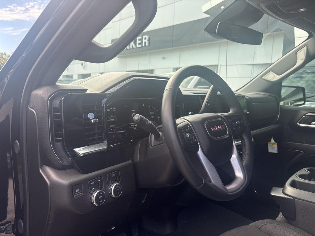 used 2024 GMC Sierra 1500 car, priced at $52,302