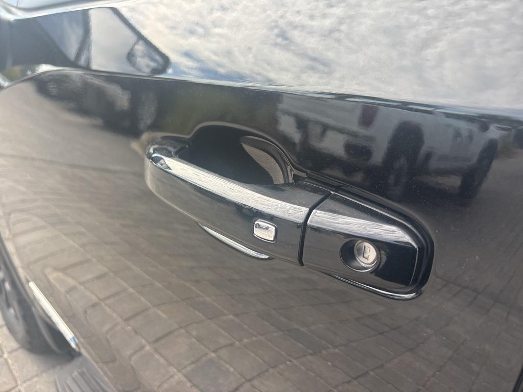 used 2024 GMC Sierra 1500 car, priced at $52,302