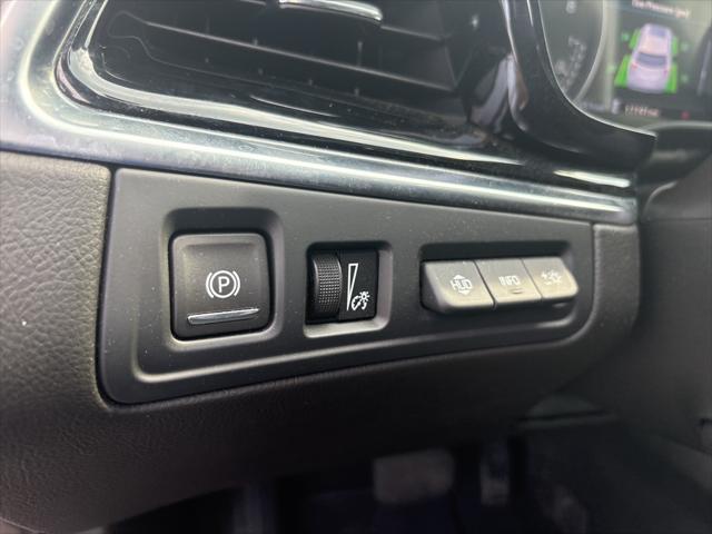 used 2024 Cadillac XT6 car, priced at $49,422