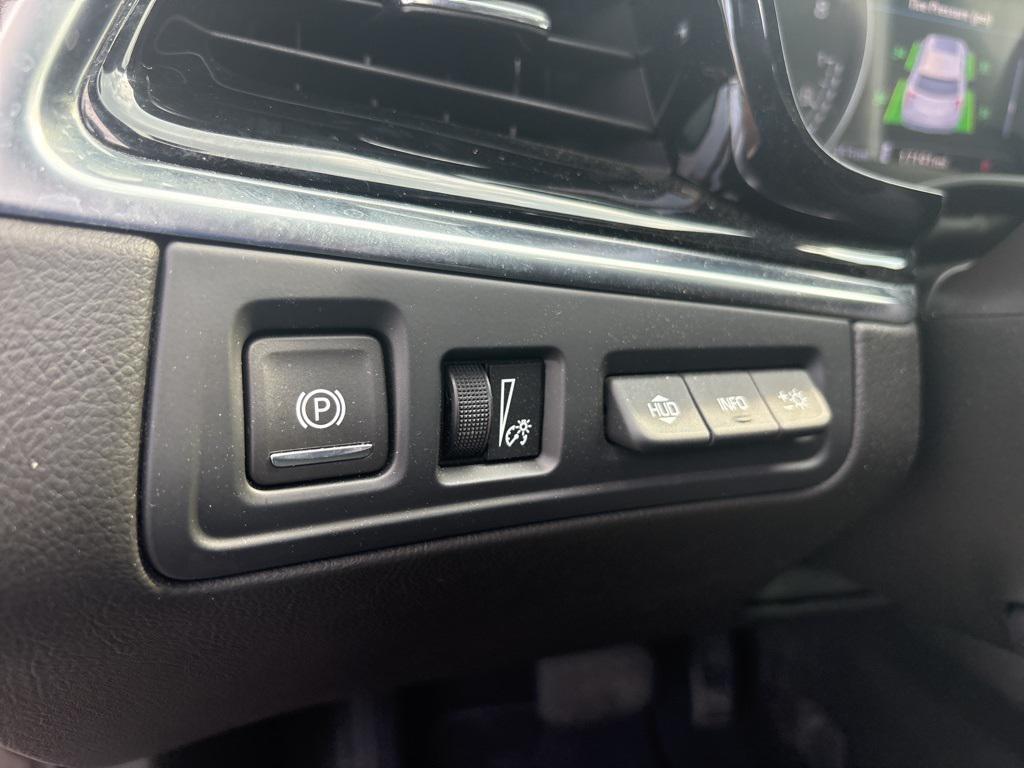 used 2024 Cadillac XT6 car, priced at $46,999