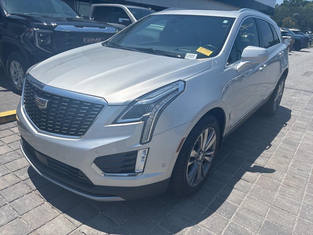 used 2020 Cadillac XT5 car, priced at $29,900
