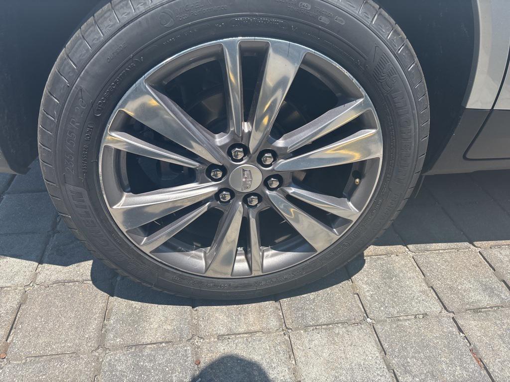 used 2020 Cadillac XT5 car, priced at $29,900