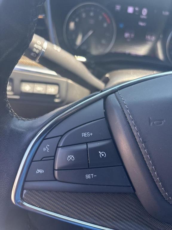 used 2020 Cadillac XT5 car, priced at $29,900