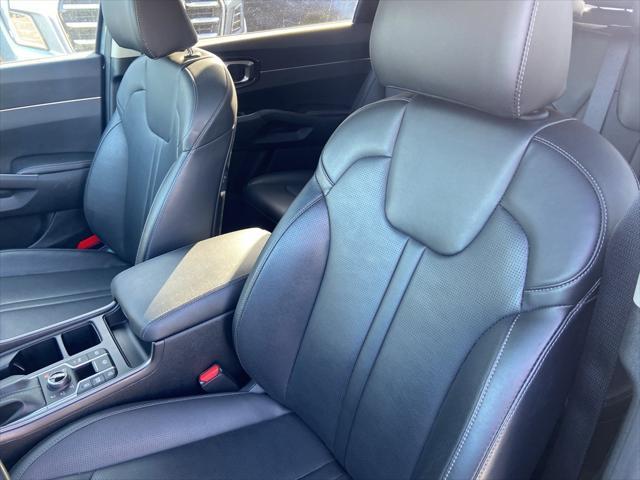 used 2024 Kia Sorento car, priced at $31,681