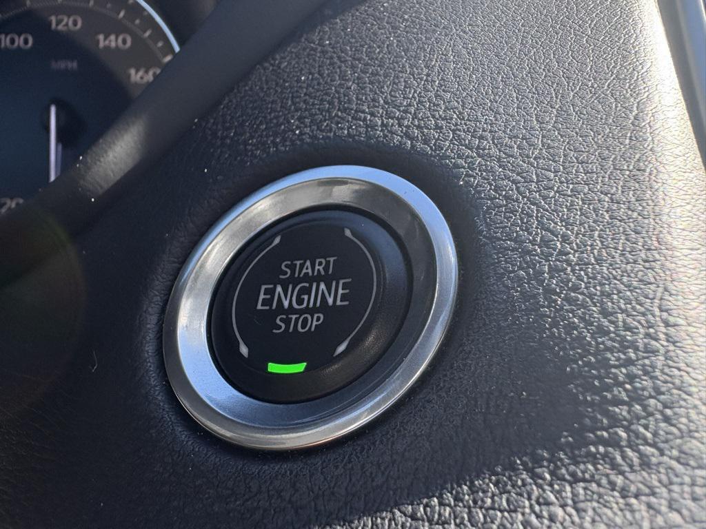 used 2020 Cadillac XT4 car, priced at $19,932