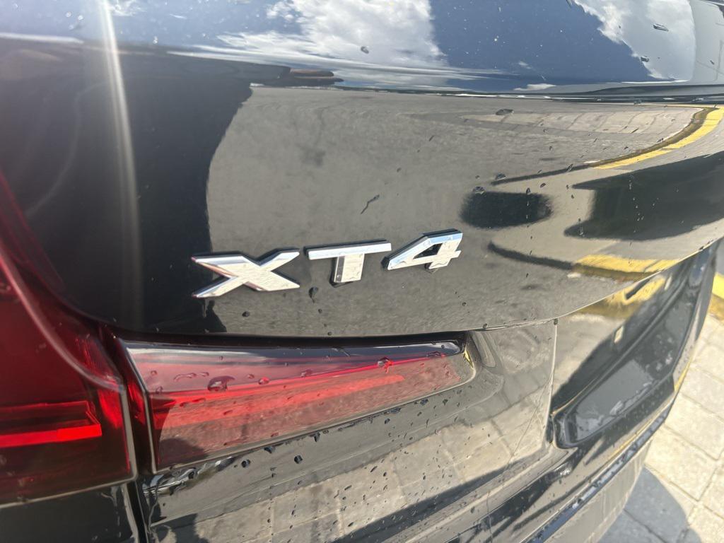used 2020 Cadillac XT4 car, priced at $16,913