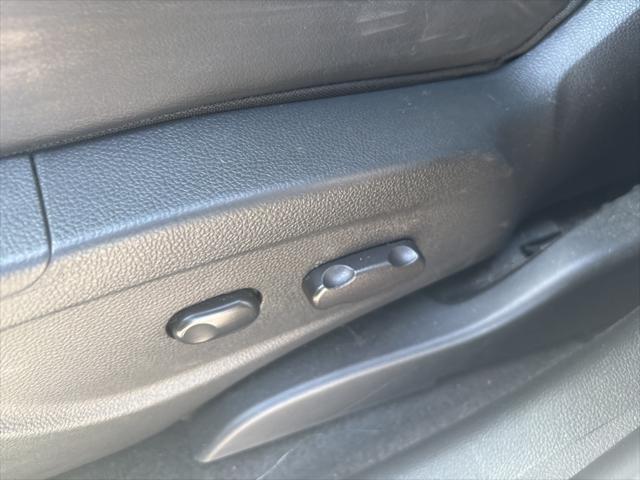 used 2022 Chevrolet Trax car, priced at $18,724