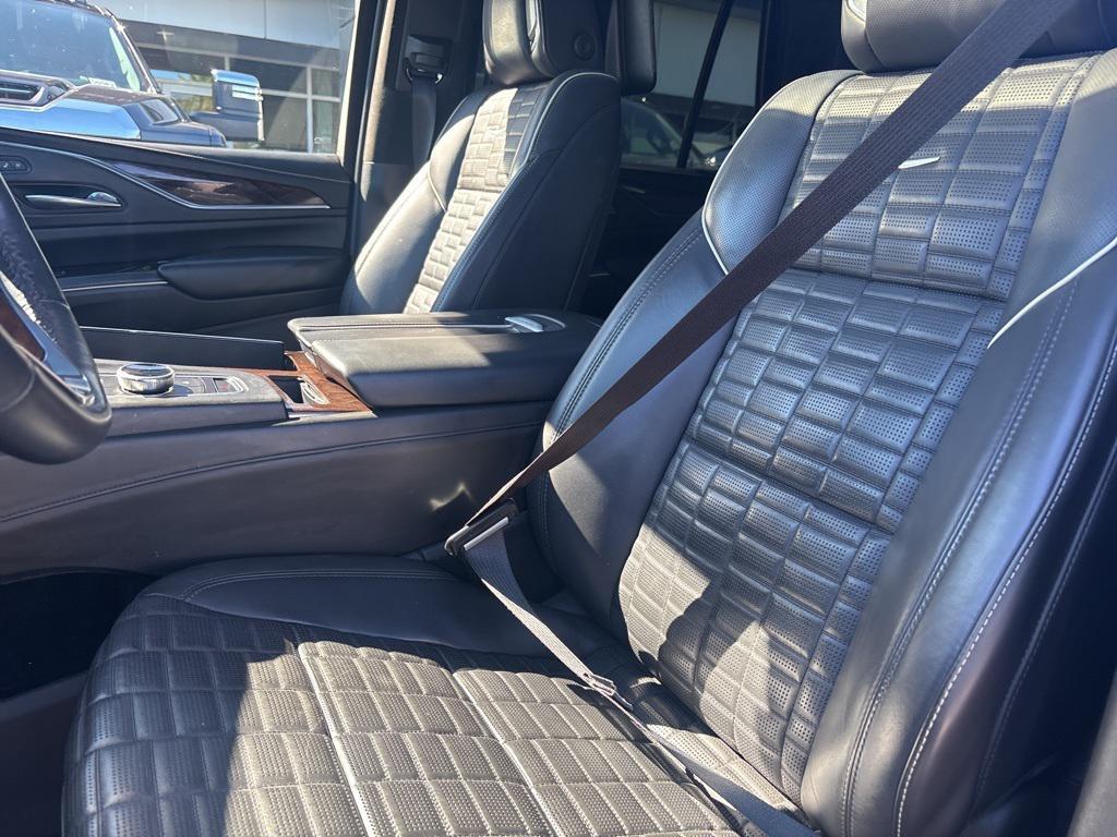 used 2022 Cadillac Escalade car, priced at $69,990