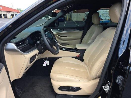 used 2023 Jeep Grand Cherokee car, priced at $29,899