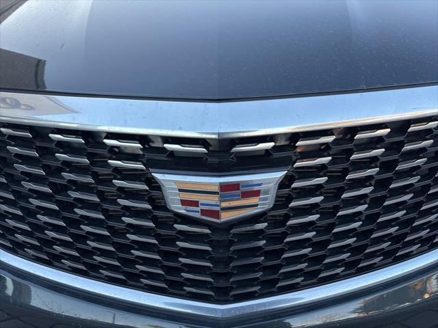 used 2021 Cadillac XT5 car, priced at $30,499