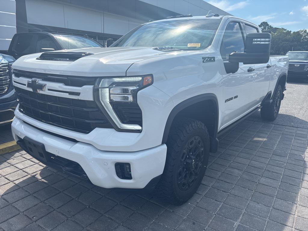 used 2024 Chevrolet Silverado 2500 car, priced at $66,424
