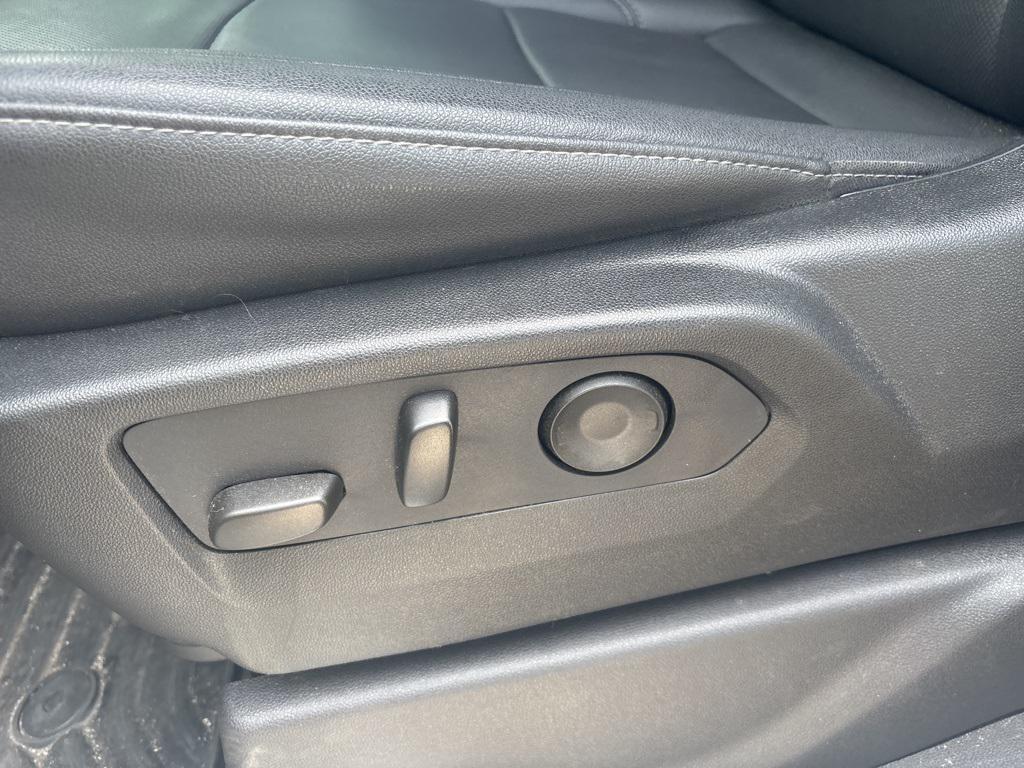 used 2024 Chevrolet Silverado 2500 car, priced at $66,424