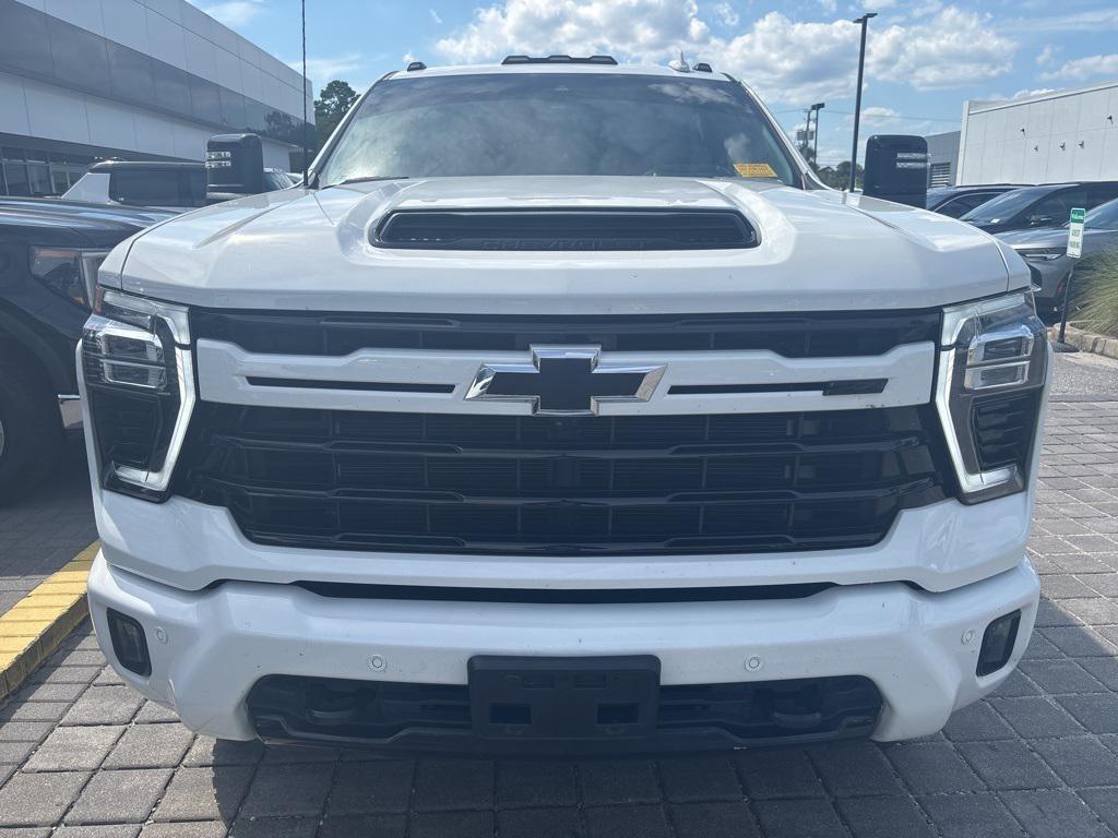 used 2024 Chevrolet Silverado 2500 car, priced at $66,424