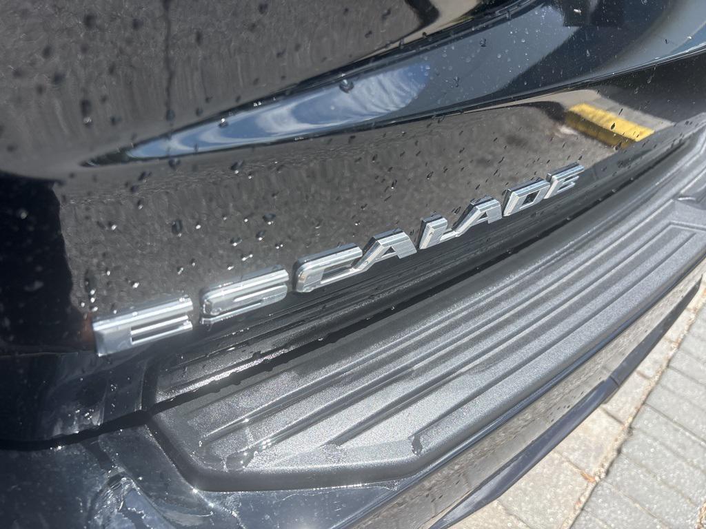 used 2023 Cadillac Escalade car, priced at $71,607